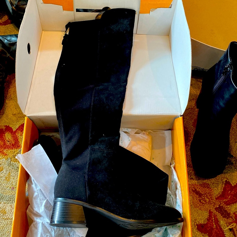 Unisa new! Suede and fabric over the knee, never worn